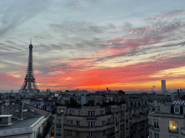 Lever de soleil à Paris  Actualités France