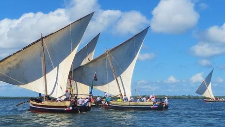 Face au tourisme ultra-luxueux du Golfe, les dhows incarnent un retour aux racines maritimes