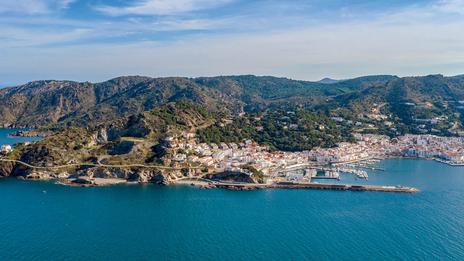 De Portbou à l'Escala, zone nord de la Costa Brava, une côte sauvage et préservée