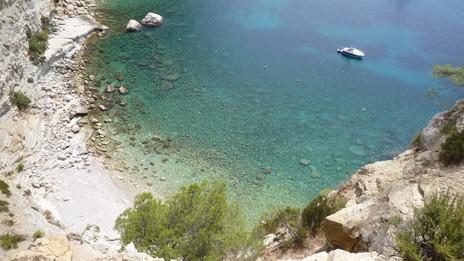 Pour se baigner dans la calanque de Sugiton cet été, il faudra réserver