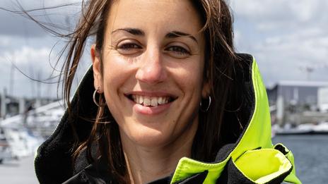 Transat Québec-Saint-Malo: débarquement de Claudia Conti, blessée à bord de la Boulangère Bio