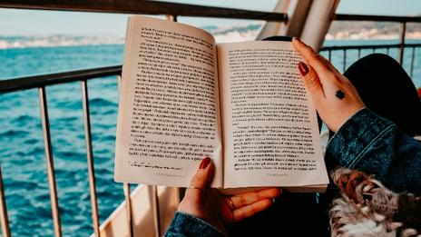 Naviguer entre les lignes