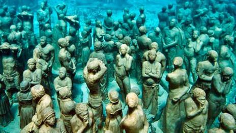 Plongez dans le MUSA : El Museo subaquatico de Arte à Cancún