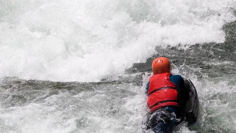 L’hydrospeed : plongez dans l'univers de la nage en eaux vives
