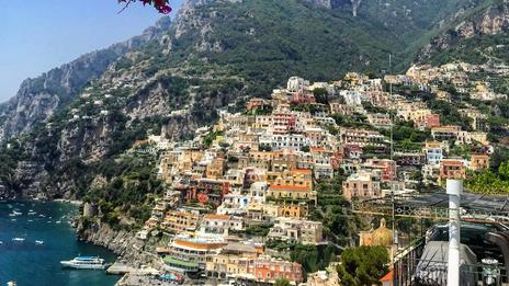Top 6 des villages côtiers charmants aux quatre coins du monde