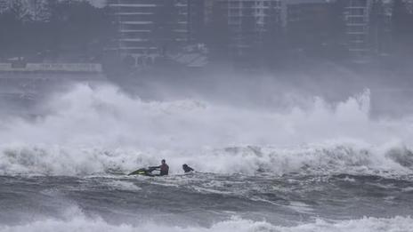 La tempête tropicale Alfred va toucher terre cette nuit à Brisbane en Australie