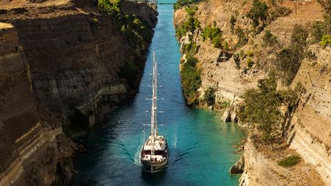 Le canal de Corinthe : pour contourner le Péloponnèse, en Grèce