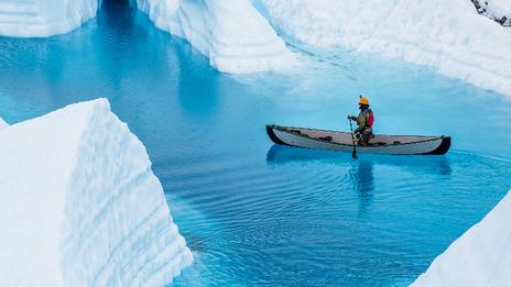 Descendre les glaciers canadiens en kayak, ça vous tente ?