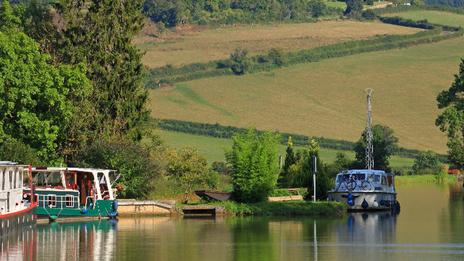 Le long du canal de Bourgogne