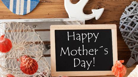 Fête des Mères : 10 idées de cadeaux qui feront chavirer le cœur d’une maman amoureuse de la mer