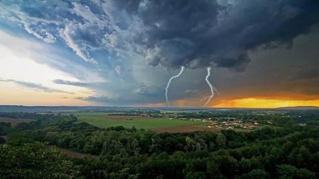 Retour des orages et d'un risque de grêle dès ce week-end