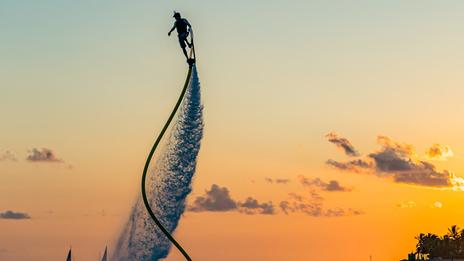 Flyboard : sensations fortes entre ciel et mer