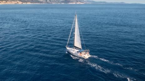 Naviguer en zone Natura 2000 : les règles à connaître pour préserver la mer