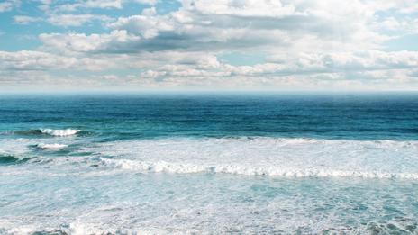 Cap sur l’été : un premier week-end de vacances entre baignades, voile et vigilance météo