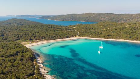 Baie de Sakarun : lagon turquoise et mouillage d’exception sur la côte croate