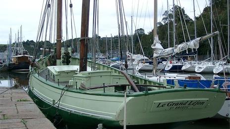 Au cœur de l’été breton : le voilier traditionnel Grand Léjon va s’échouer sur la plage de Plérin… et se visiter !