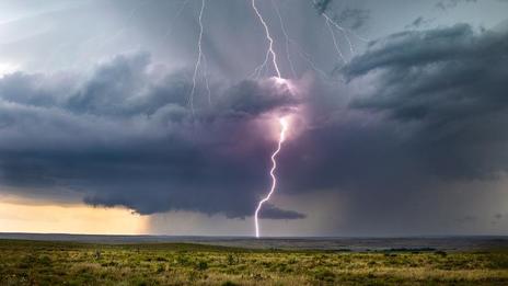 Forts orages et grêle cette semaine : le risque au jour le jour