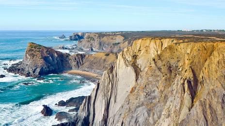 Côte vicentine : le Portugal sauvage entre falaises, plages océanes et horizons marins
