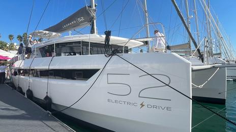 Leopard Catamarans lève le voile sur le Leopard 52 : à découvrir au Yachting de Cannes