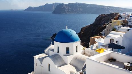 Grèce: les séismes à Santorin liés à l'activité volcanique (étude)