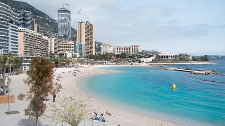 Monaco : une zone temporairement interdite à la baignade et à la plongée sur la plage du Larvotto