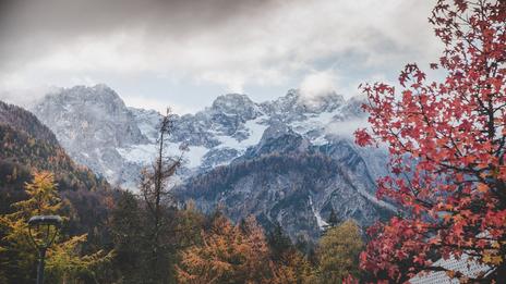 Coup de neige en montagne en fin de semaine : cela augure-t-il une bonne saison ?
