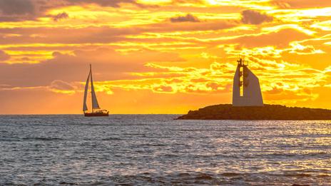 Navigation hivernale : cherchez la bonne fenêtre météo, savourez la belle lumière et… profitez !