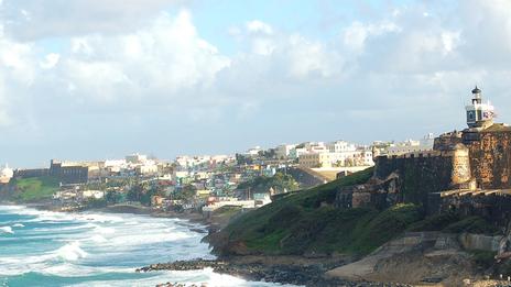 Toutes voiles dehors à San Juan, baie historique de Porto Rico