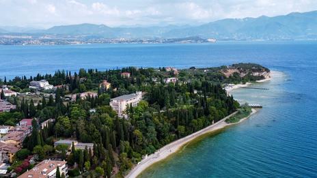 Lac de Garde : escapade entre eaux turquoise, villages historiques et saveurs italiennes