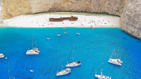 10 plages de légende où l’Histoire continue de parler aux marins