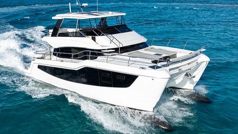Aquila 50 Yacht, un catamaran à moteur pensé pour la navigation hauturière