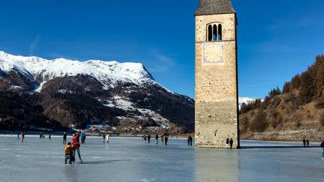 Les endroits les plus insolites pour patiner en hiver aux quatre coins du monde