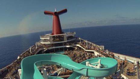 "Chaos d’anthologie : La croisière ne s’amuse plus" sur Netflix : quand une croisière de rêve vire au cauchemar