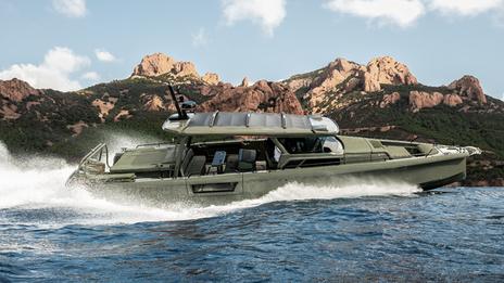 BRABUS Shadow 45 : quand le yachting de luxe revendique le choix et le caractère