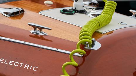 Silence, autonomie, recharge rapide : pourquoi 2026 pourrait être l’année clé du bateau électrique