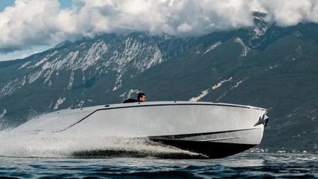 Électrique, foil, voile : les 10 bateaux qui ont marqué l’année 2025