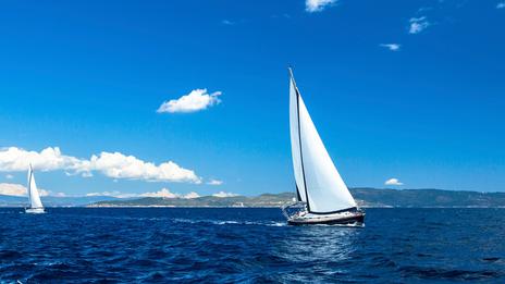 Règles de barre : ce que tout plaisancier devrait réviser avant le début de la saison