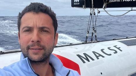 Guirec Soudée nous donne de ses nouvelles en plein Pacifique