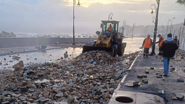 Dégâts sur le front de mer d Actualités étranger