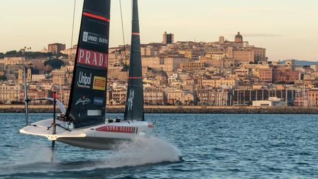 America’s Cup 2026 à Cagliari : la Road to Naples 2027 démarre par une régate préliminaire à haute intensité