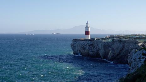 Détroit de Gibraltar : un passage stratégique rappelé à sa fragilité par les récentes tempêtes ibériques