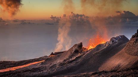 Éruption du Piton de la Fournaise : un nouveau réveil spectaculaire à La Réunion