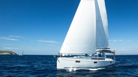 Naviguer léger : optimiser l’espace à bord sans compromis sur l’efficacité