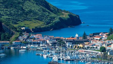 Naviguer aux Açores : itinéraire de 7 jours entre São Miguel, Pico et Faial