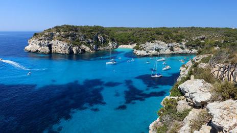 5 destinations soleil garanti pour naviguer dès le mois de mai