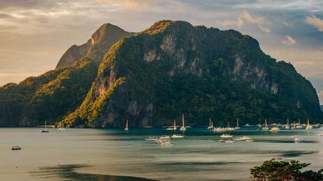 Cet archipel est devenu la nouvelle référence mondiale des croisières en catamaran de luxe