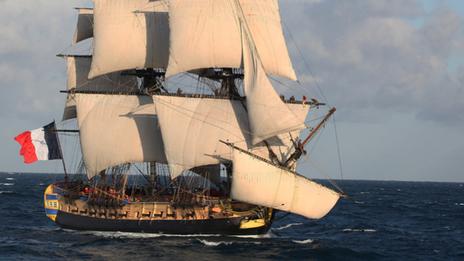 L’Hermione : quand une frégate du XVIIIe siècle reprend la mer au XXIe