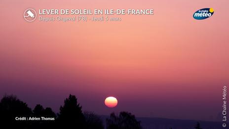 Sables du Sahara : le ciel devient blanchâtre sur la France