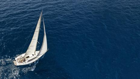 Traverser l’Atlantique sans suréquiper son bateau : les vraies priorités avant de partir