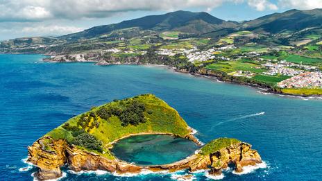 Les Açores au printemps : pourquoi l’archipel attire de plus en plus de voyageurs